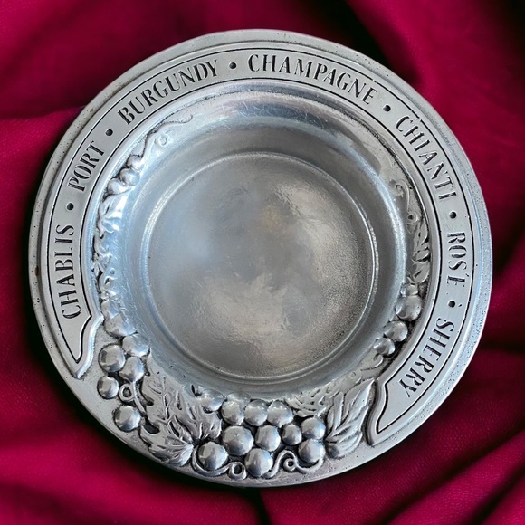 Wilton Armetale Wine Bottle Coaster Wines Grapes Pewter Style Trinket Dish - Picture 8 of 8